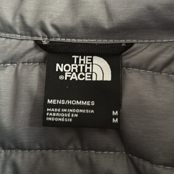 North face - Picture 5 of 6
